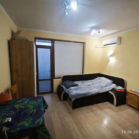Apartment In The Center 2 Варна Экстерьер фото